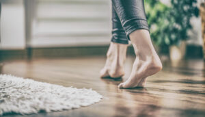 métamorphoser salon revêtement sol